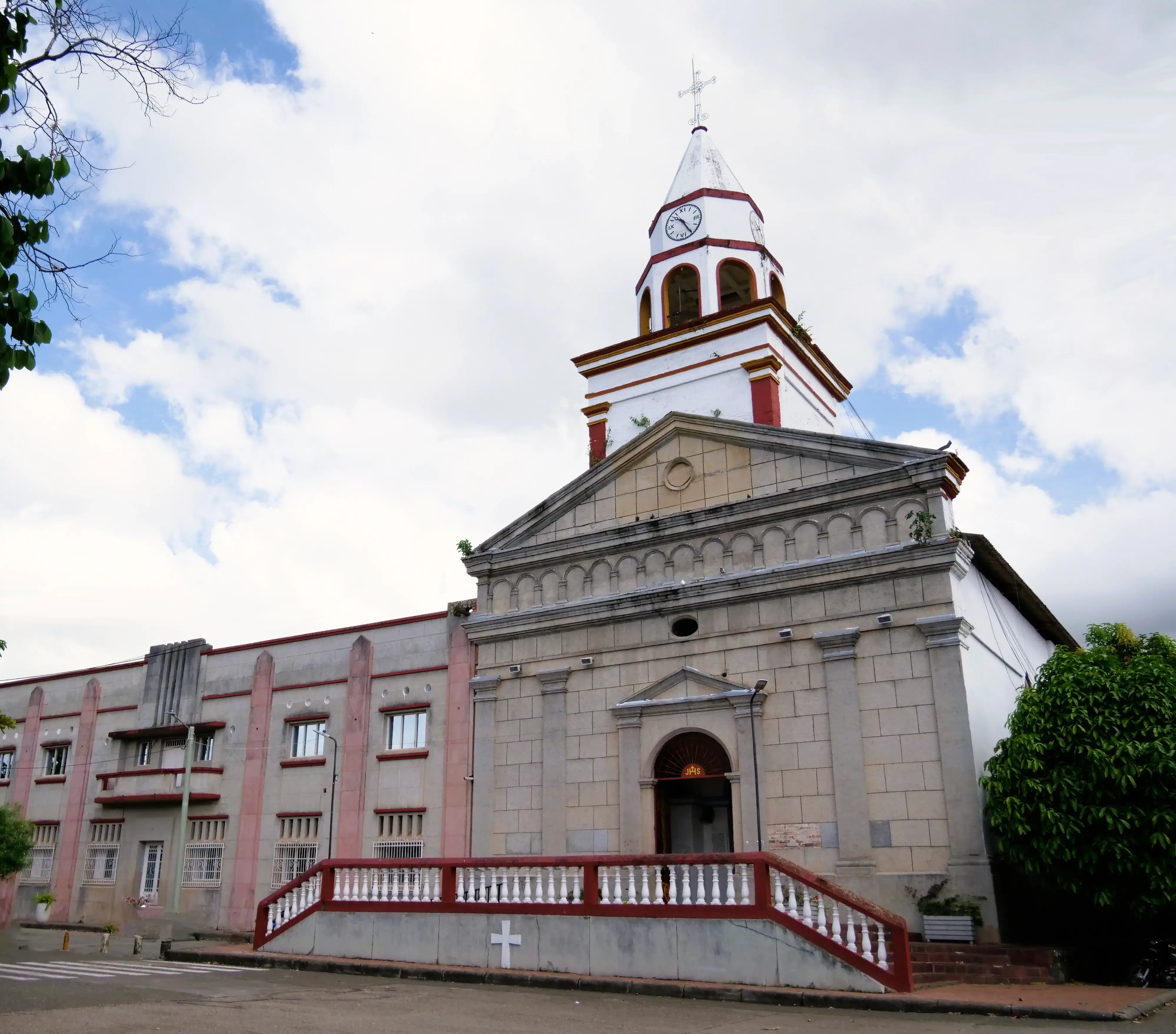 Parroquia Nuestra Señora Del Rosario